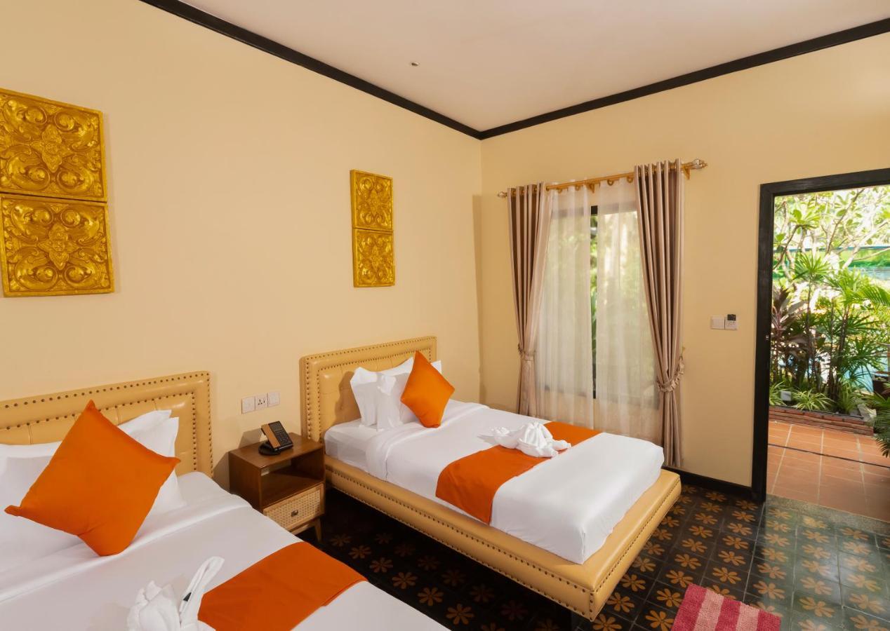 Ravady D'Angkor Hotel เสียมราฐ ภายนอก รูปภาพ