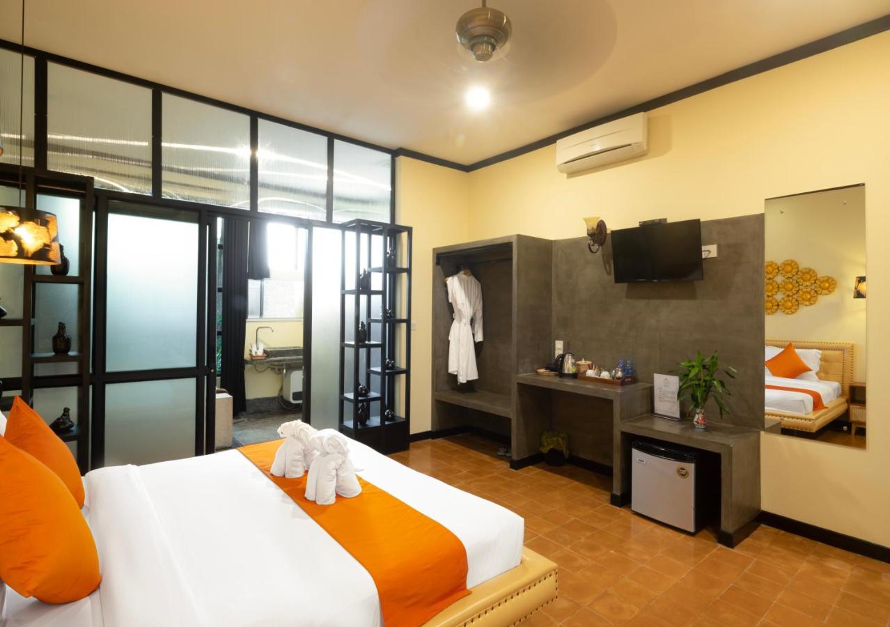 Ravady D'Angkor Hotel เสียมราฐ ภายนอก รูปภาพ