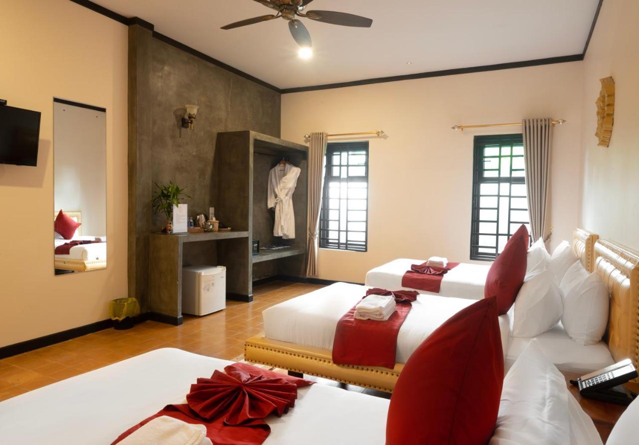 Ravady D'Angkor Hotel เสียมราฐ ภายนอก รูปภาพ
