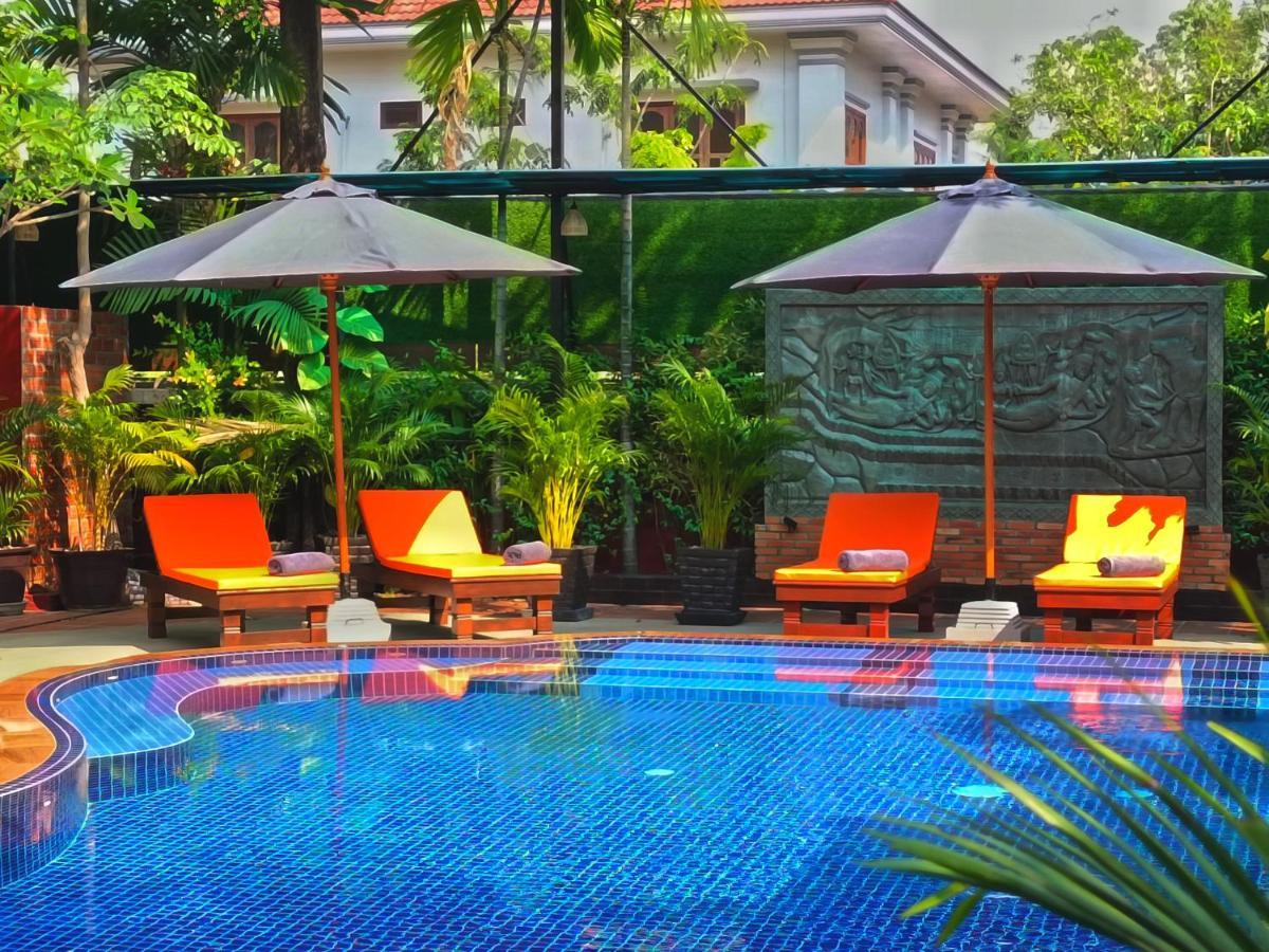 Ravady D'Angkor Hotel เสียมราฐ ภายนอก รูปภาพ