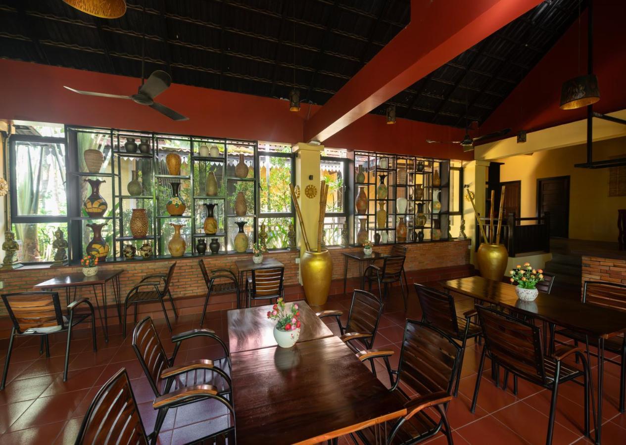 Ravady D'Angkor Hotel เสียมราฐ ภายนอก รูปภาพ