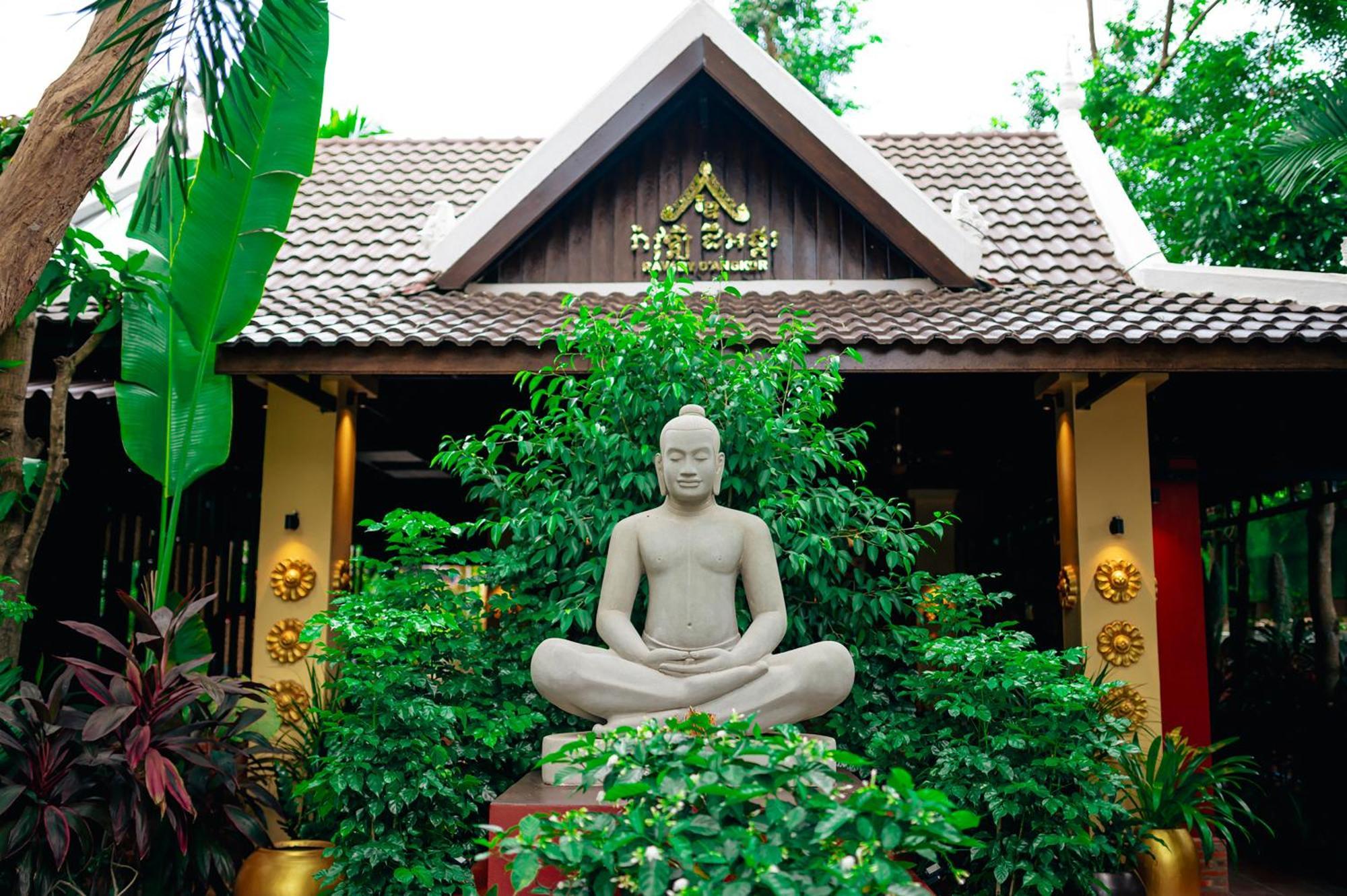 Ravady D'Angkor Hotel เสียมราฐ ภายนอก รูปภาพ
